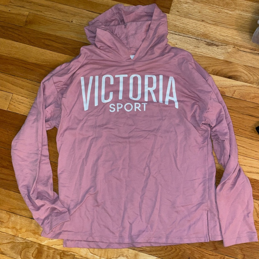 Victoria sport long sleeve shirt with hood